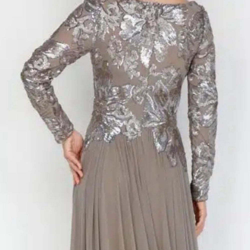 Mother of the Bride Maxi with Sequin Mesh Bodice- 231M0355 Size 12 NEW! - Picture 2 of 3
